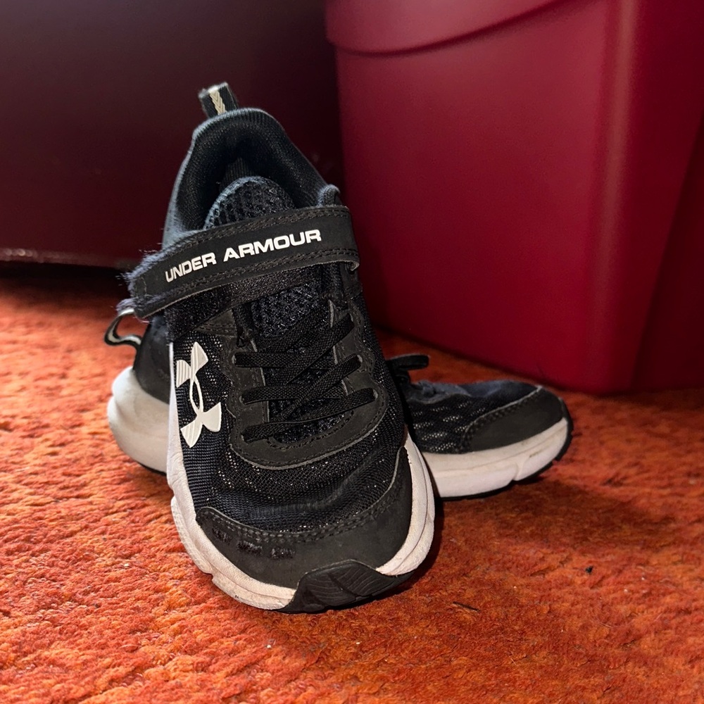 Under Armour Kids Black and White Sneakers